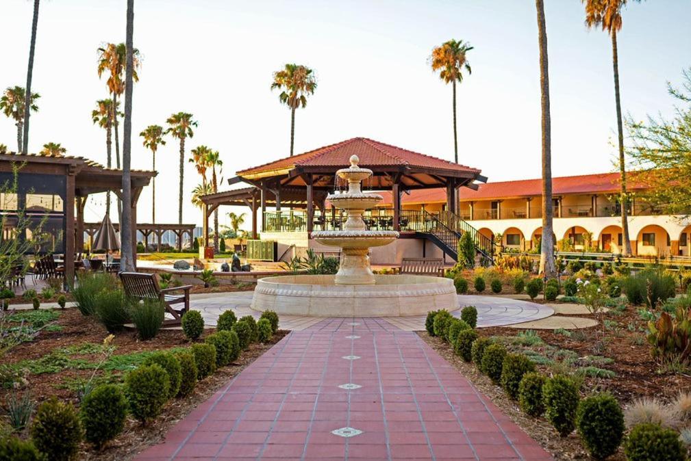 Hotel Mission De Oro Santa Nella Exterior photo